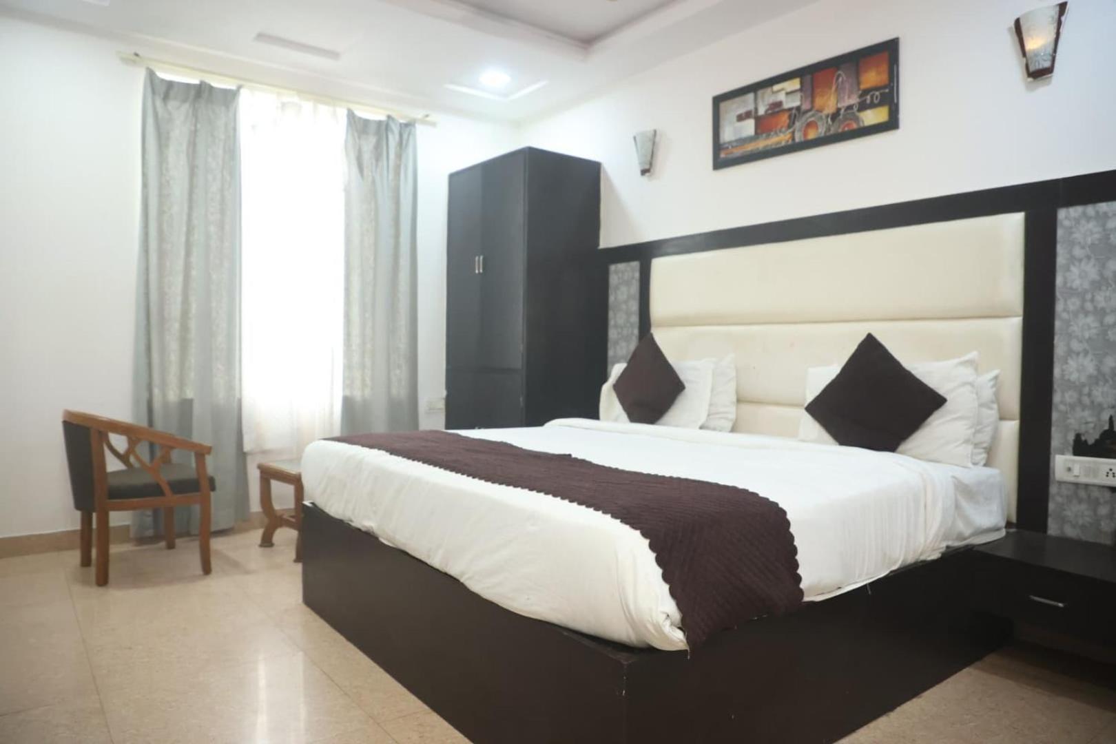 Hotel Grand Father อัครา ภายนอก รูปภาพ