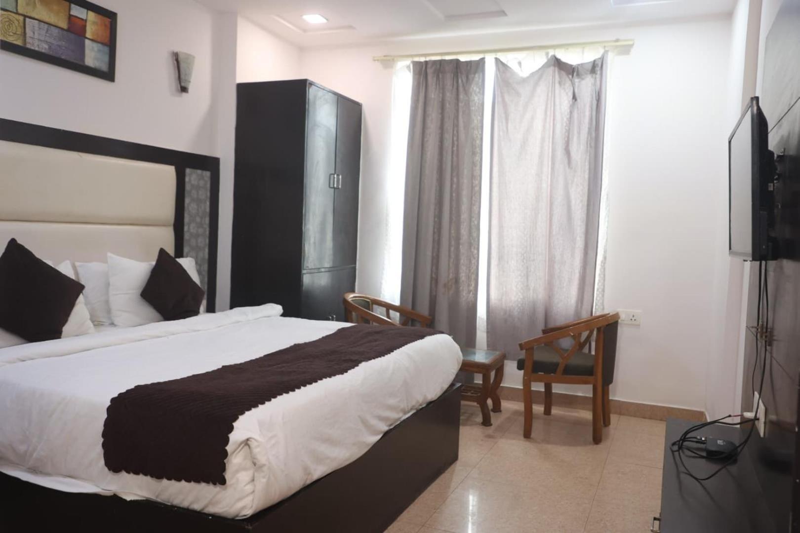 Hotel Grand Father อัครา ภายนอก รูปภาพ